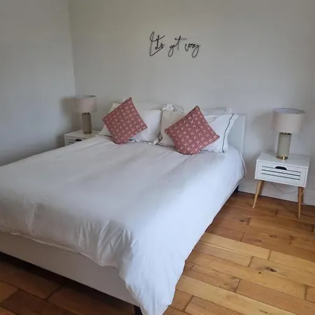 Vimy House Chalet *