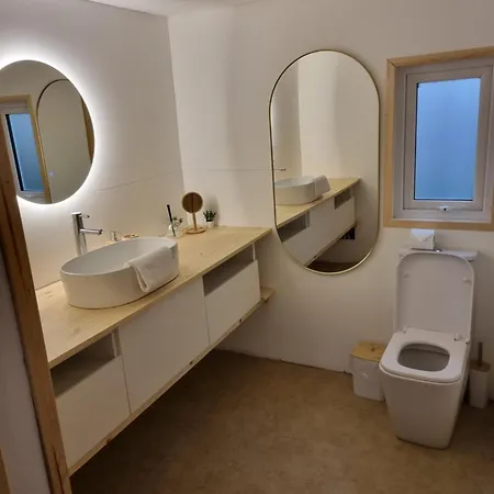 Vimy House Chalet Clifden
